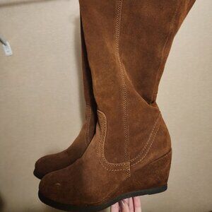 Tall suede boot